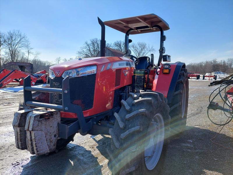 Tractors  Massey Ferguson MF4710 Tractor Photo